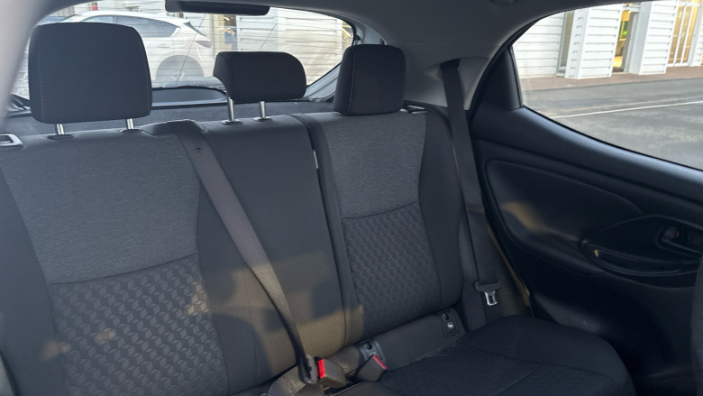 Toyota Yaris 1.5 Hybrid Design 5dr CVT Hybrid Hatchback